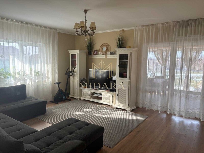 Gradistea, IF, casa 4 camere 1000 mp teren, 222.000 €, 0 comision.