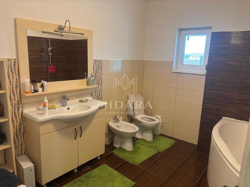 Gradistea, IF, casa 4 camere 1000 mp teren, 222.000 €, 0 comision.